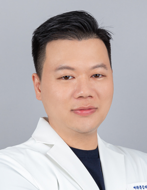 Kim Dong Hyuck 사진